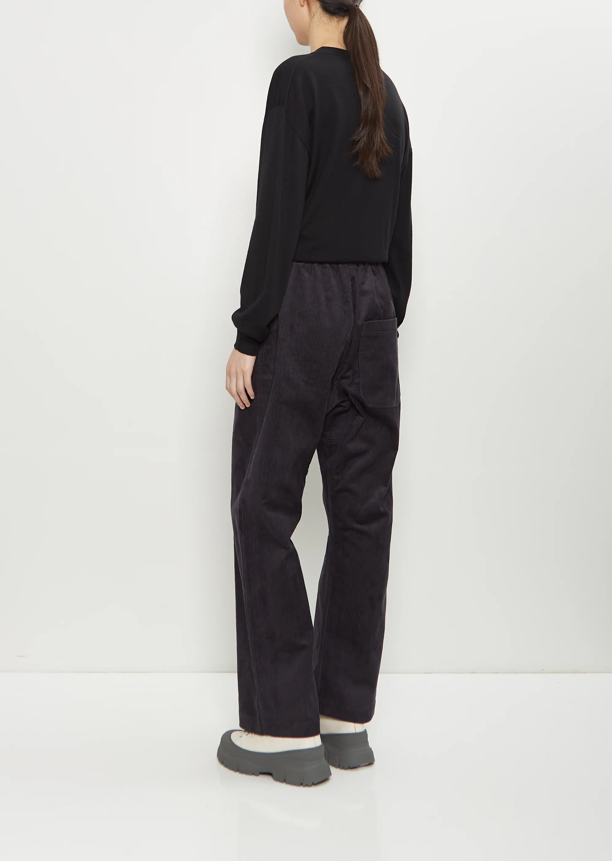 Pinot Cotton Corduroy Relaxed Pants — Graphite - Image 3