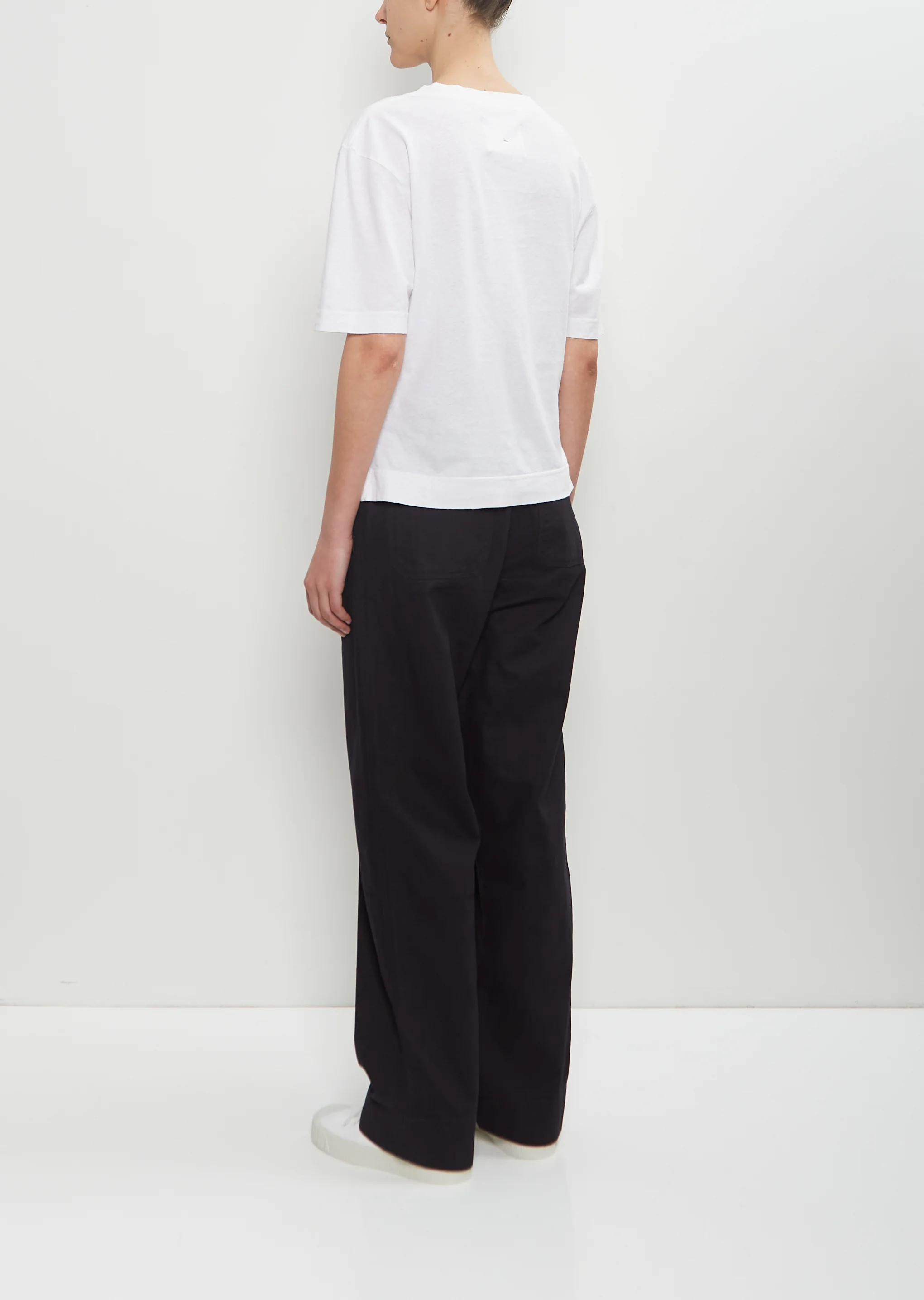 Cotton Linen Simple T-Shirt — White - Image 3