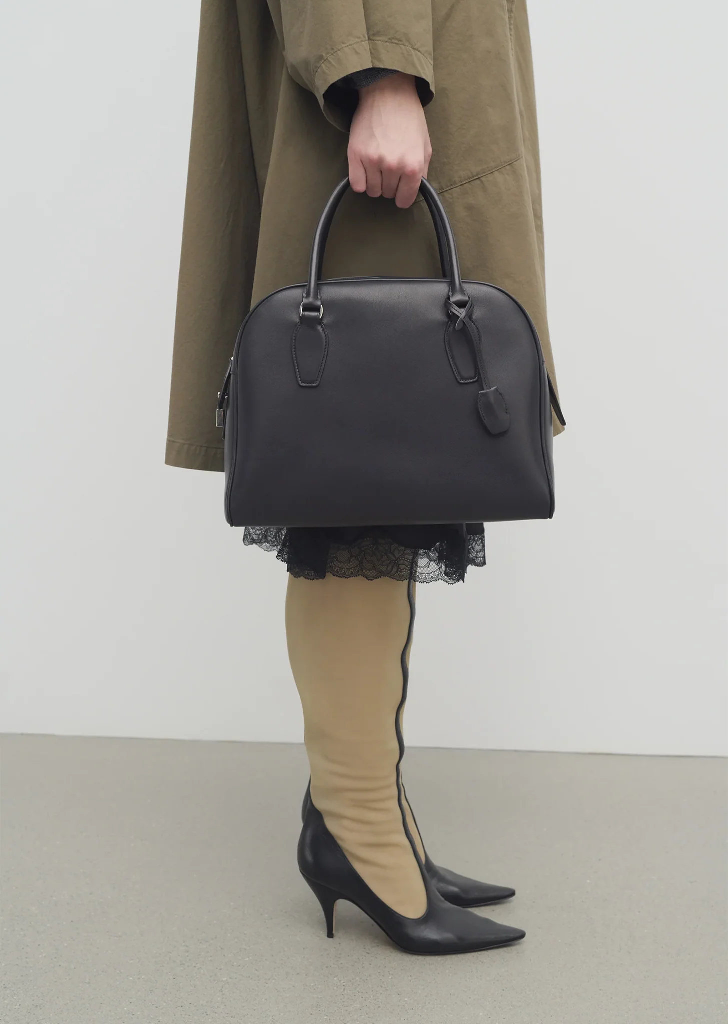 India 12.00 - Saddle Leather — Black ANS - Image 3